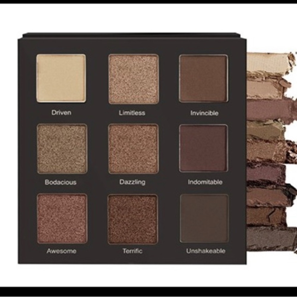 Realher Play Book Eyeshadow Palette II